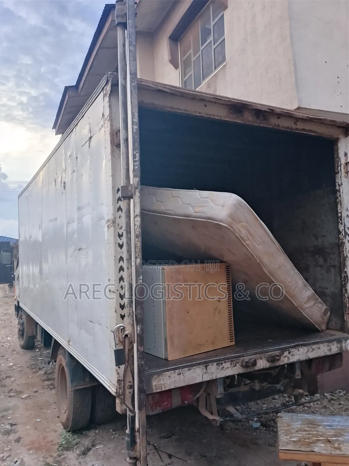 Let's Help You Move Your Items/Goods/Loads From One Place to Another