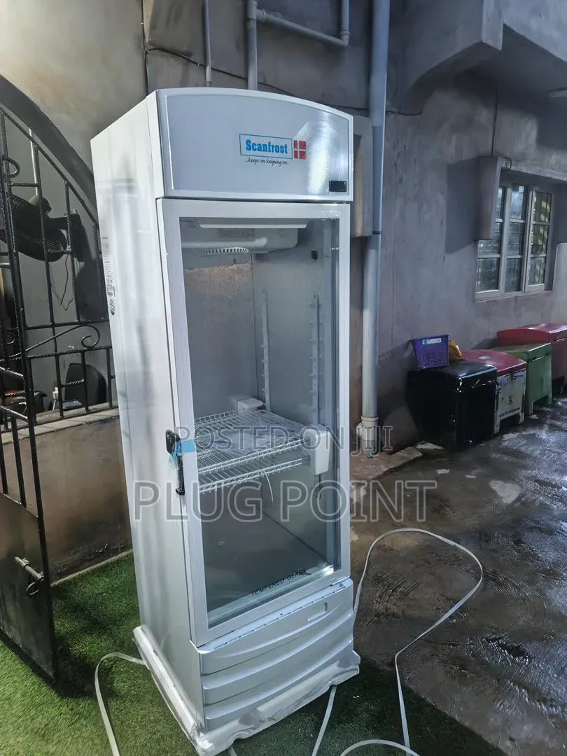 Scanfrost Upright Cooler 300l – Perfect for Drinks Groceries