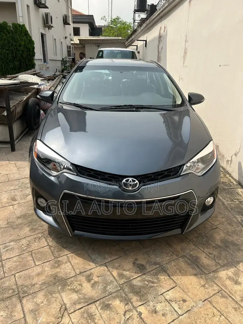 Toyota Corolla S 4dr Sedan (1.8L 4cyl CVT) 2014 Blue