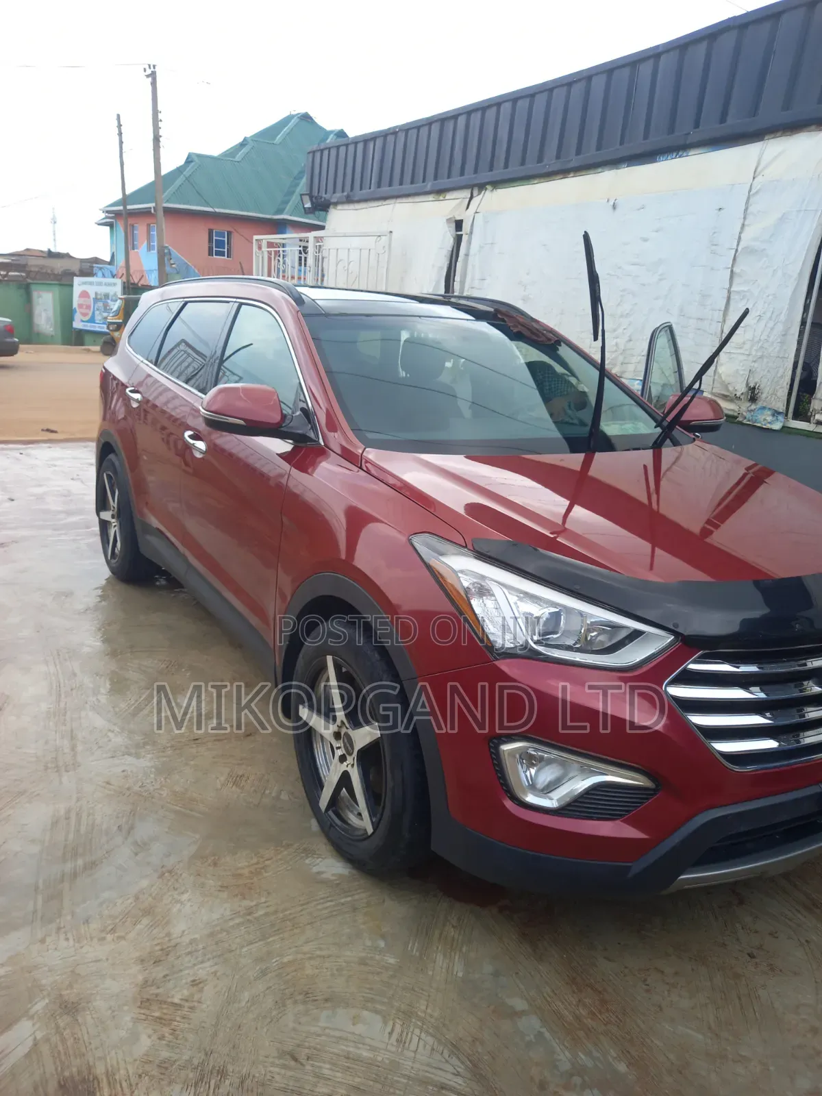 Hyundai Santa Fe Limited w/Saddle Interior 4dr SUV AWD (3.3L 6cyl 6A)