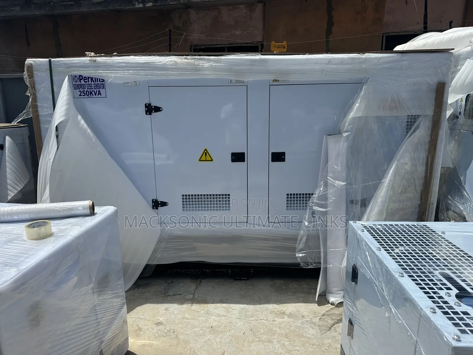 Brand New Perkins 250kva Soundproof Diesel Silent Lister Generator