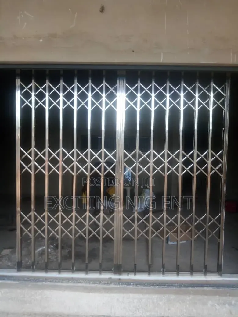 Imported Stainless Steel Collapsible Gate