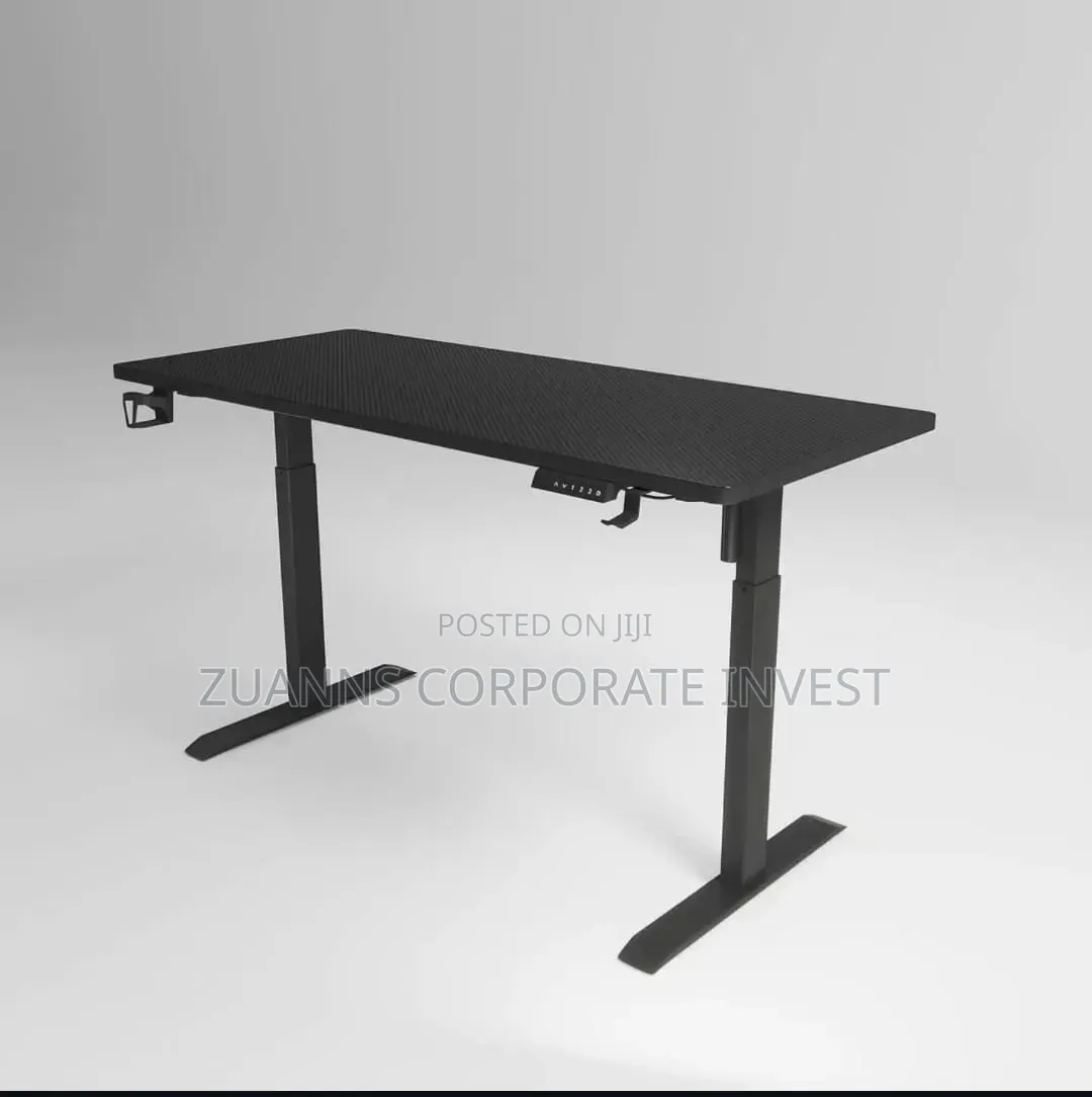 Black Four Feet Tabel