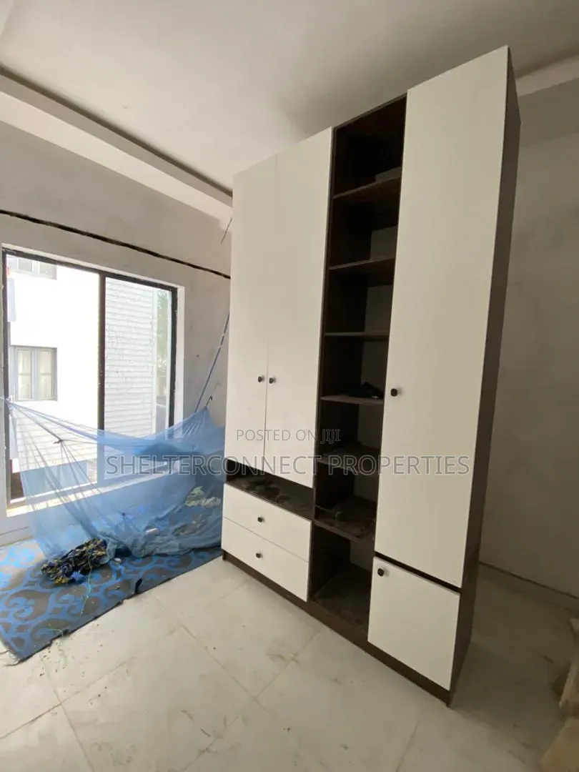 2bdrm Apartment in Victoria Island Extension for sale