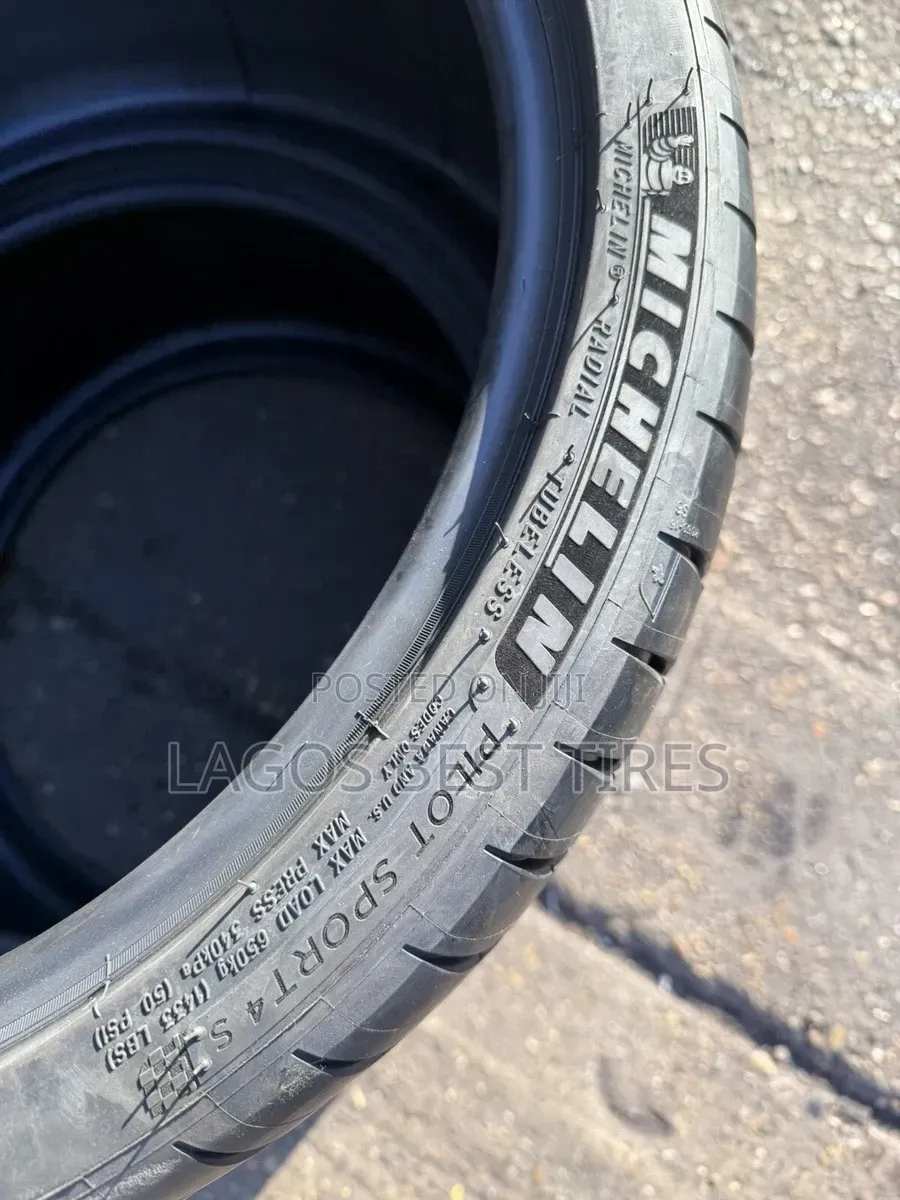 ​ Pair: Michelin Pilot Sport 4 S (245/35zr20) – Brand New!