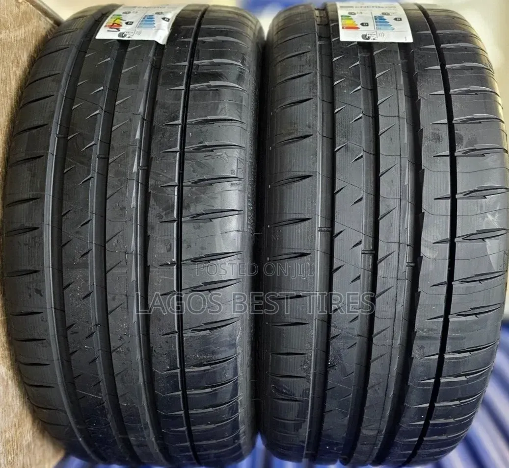 ​ Pair: Michelin Pilot Sport 4 S (245/35zr20) – Brand New!