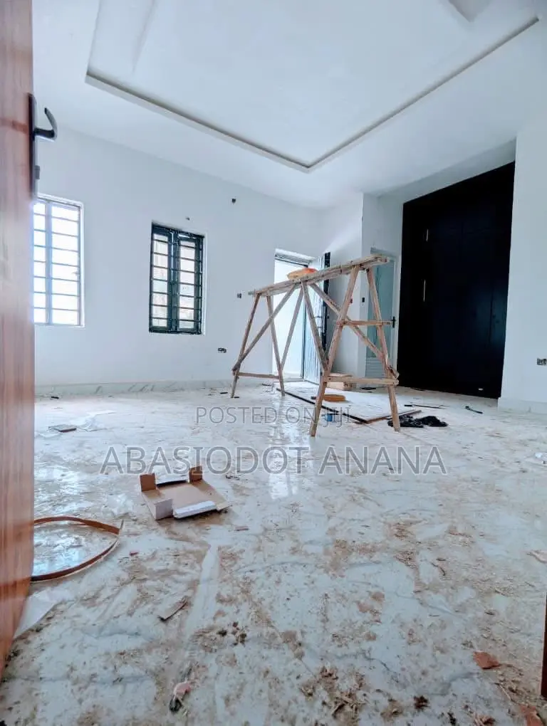 2bdrm Duplex in Main Shelter Afrique, Uyo for rent