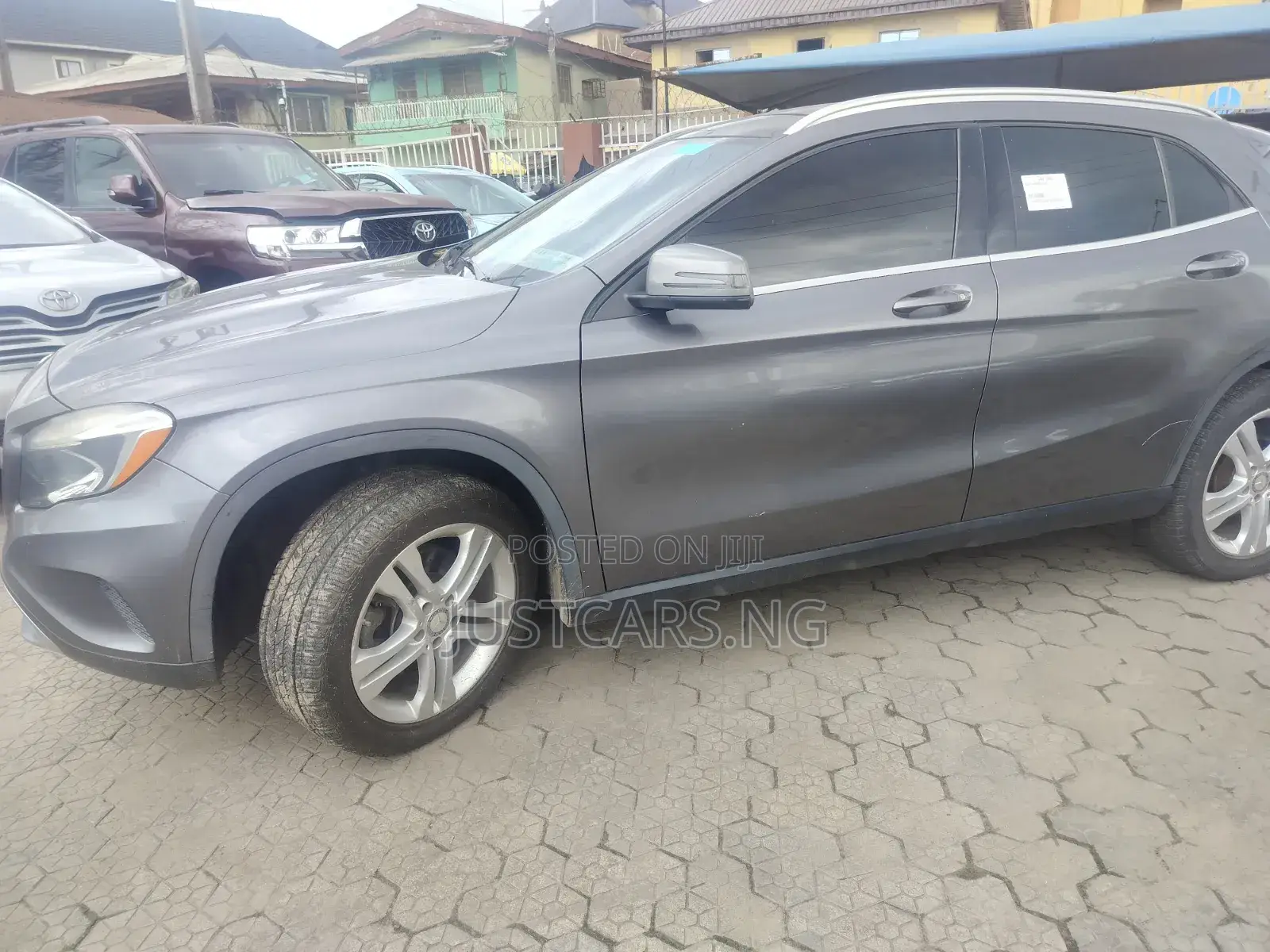 Mercedes-Benz GLA 250 2017 Gray