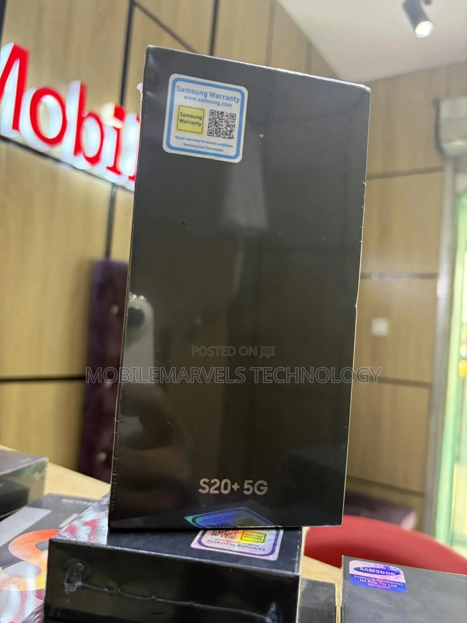 New Samsung Galaxy S20+ 128 GB Black