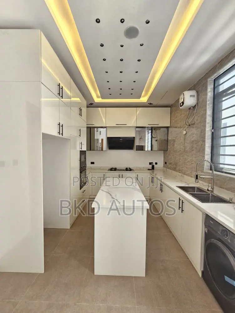4bdrm Duplex in VGC / Ajah for sale