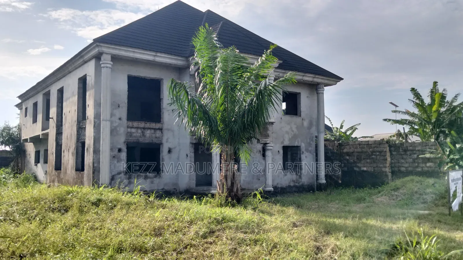 6bdrm Duplex in Eligbolo, Eliozu , for sale