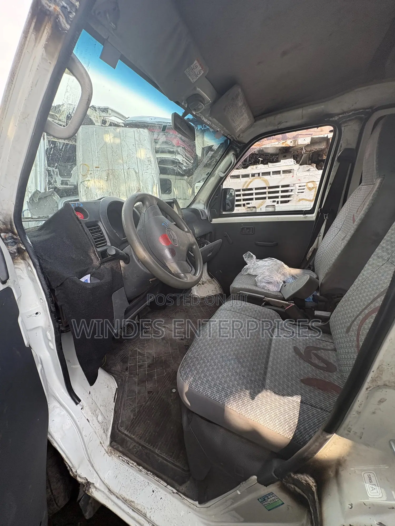 Daihatsu Hijet 2012 White