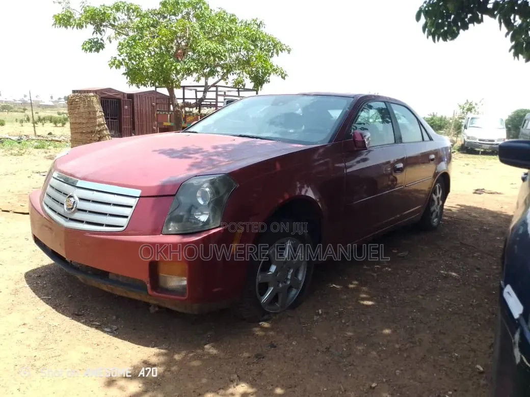 Cadillac Escalade 2005 Red