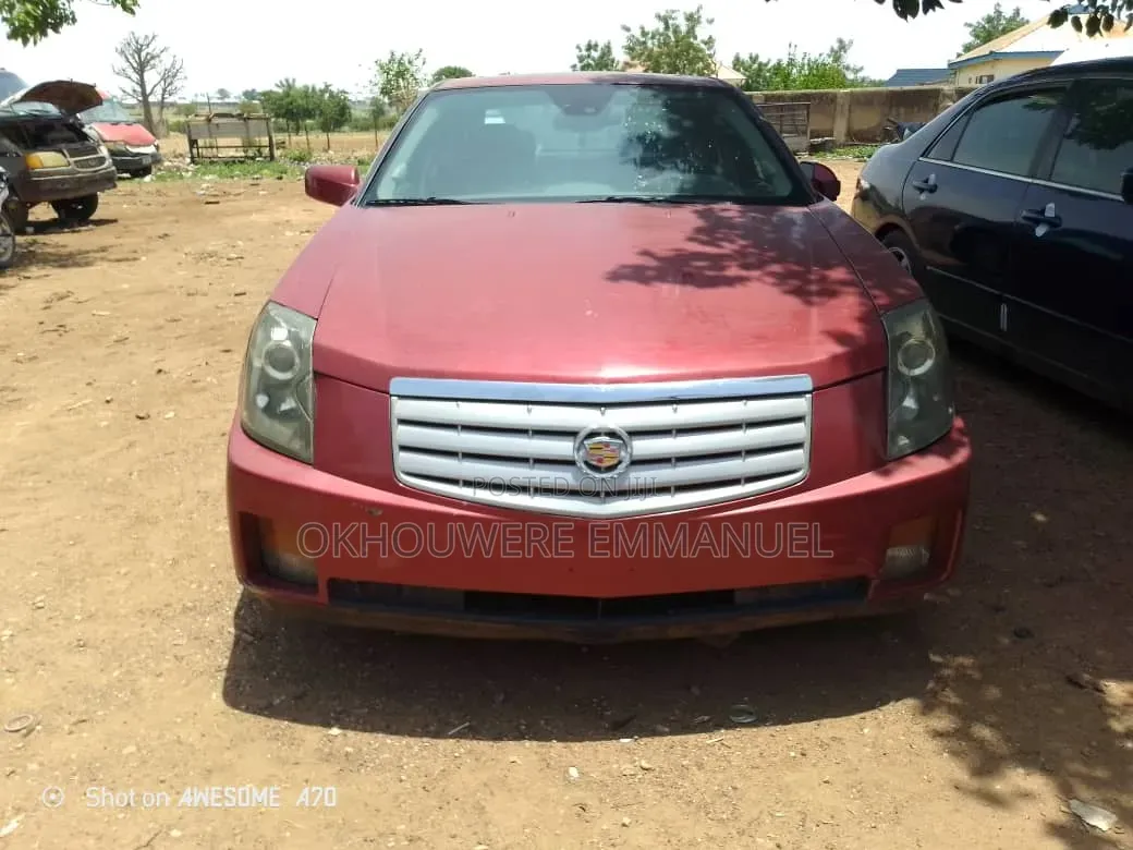 Cadillac Escalade 2005 Red