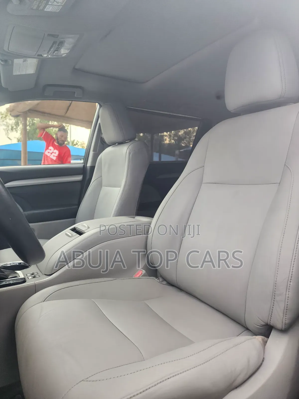 Toyota Highlander XLE 4x2 V6 (3.5L 6cyl 8A) 2018 Blue