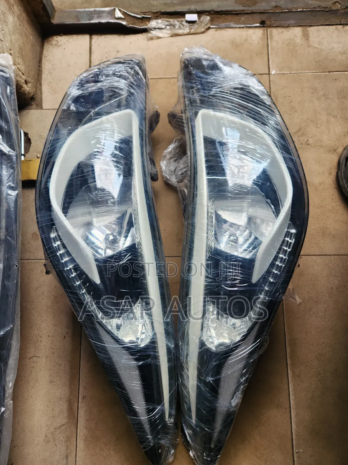 Headlamp for Hyundai Elantra 2014