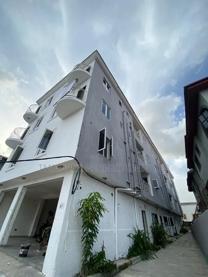 2bdrm Apartment in Osapa london for rent