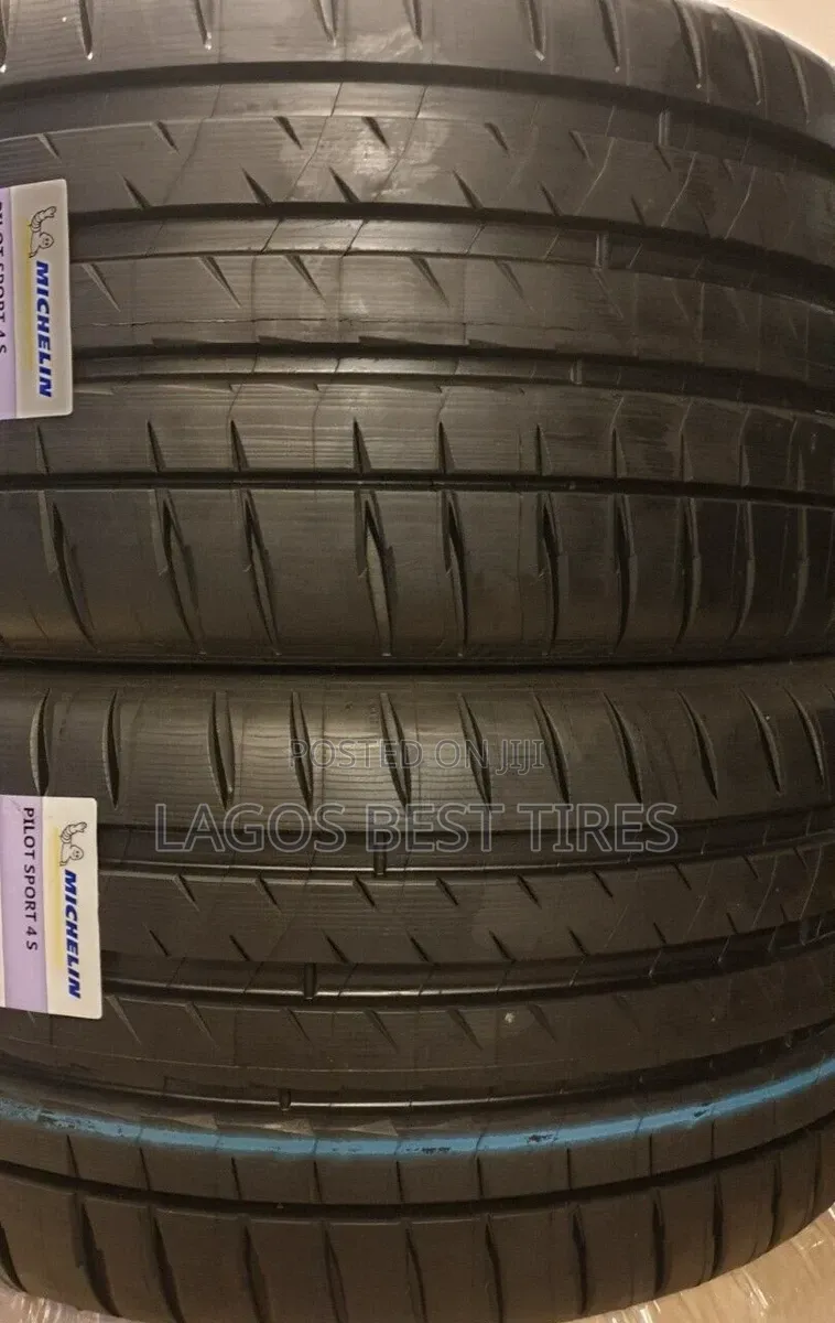 Michelin Pilot Sport 4 S (285/40zr23) - Brand New