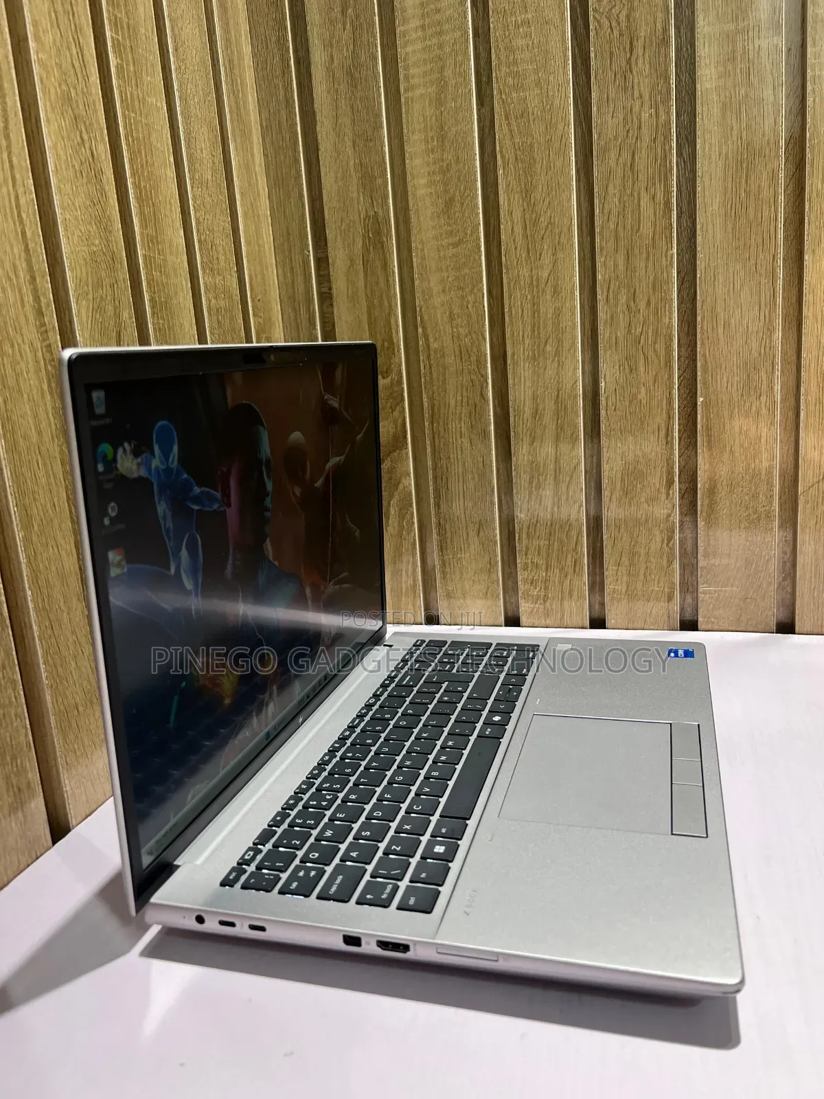Laptop HP ZBook Firefly 16 G10 32GB Intel Core i7 SSD 1T