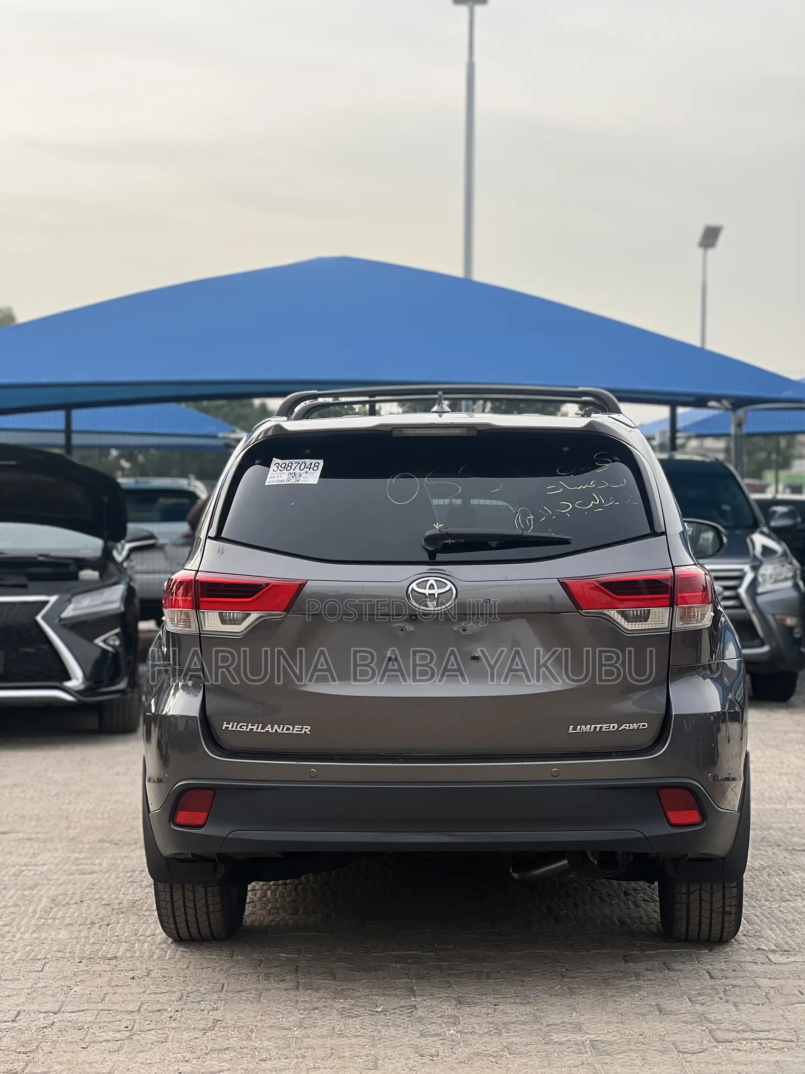 Toyota Highlander Limited 4x4 V6 (3.5L 6cyl 8A) 2018 Gray