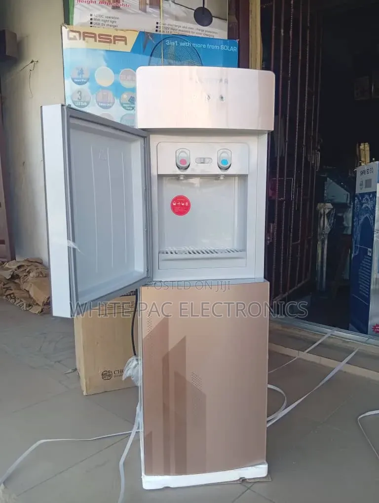 Polystar Water Dispenser ( Hot Cold ) With in-Built > Freezer >2 Yrs