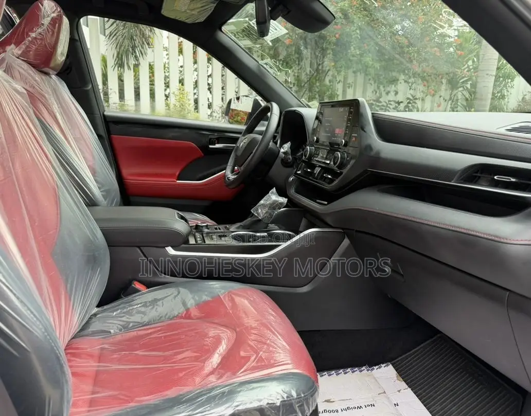 Toyota Highlander XSE 2021 Silver