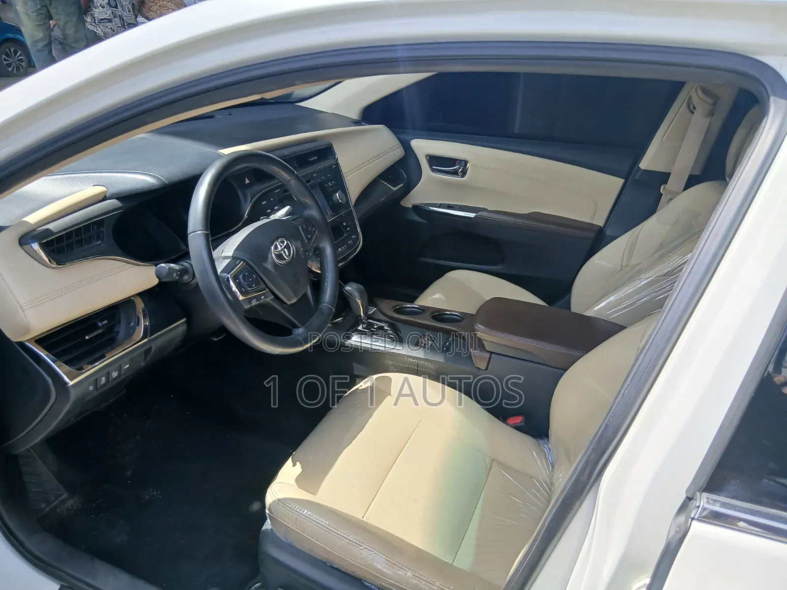 Toyota Avalon Touring Sedan FWD (3.5 6cyl 6A) 2017 White