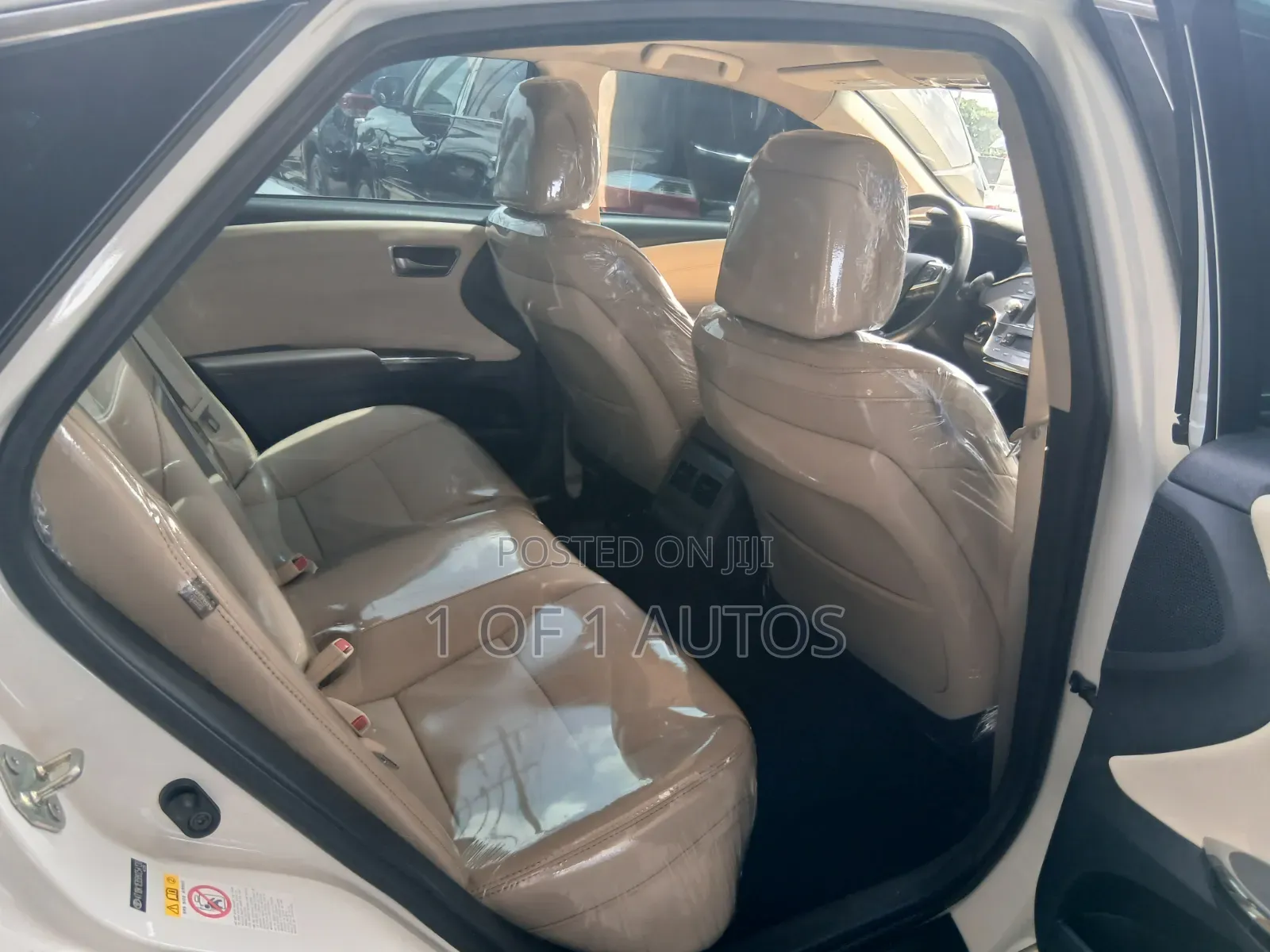 Toyota Avalon Touring Sedan FWD (3.5 6cyl 6A) 2017 White