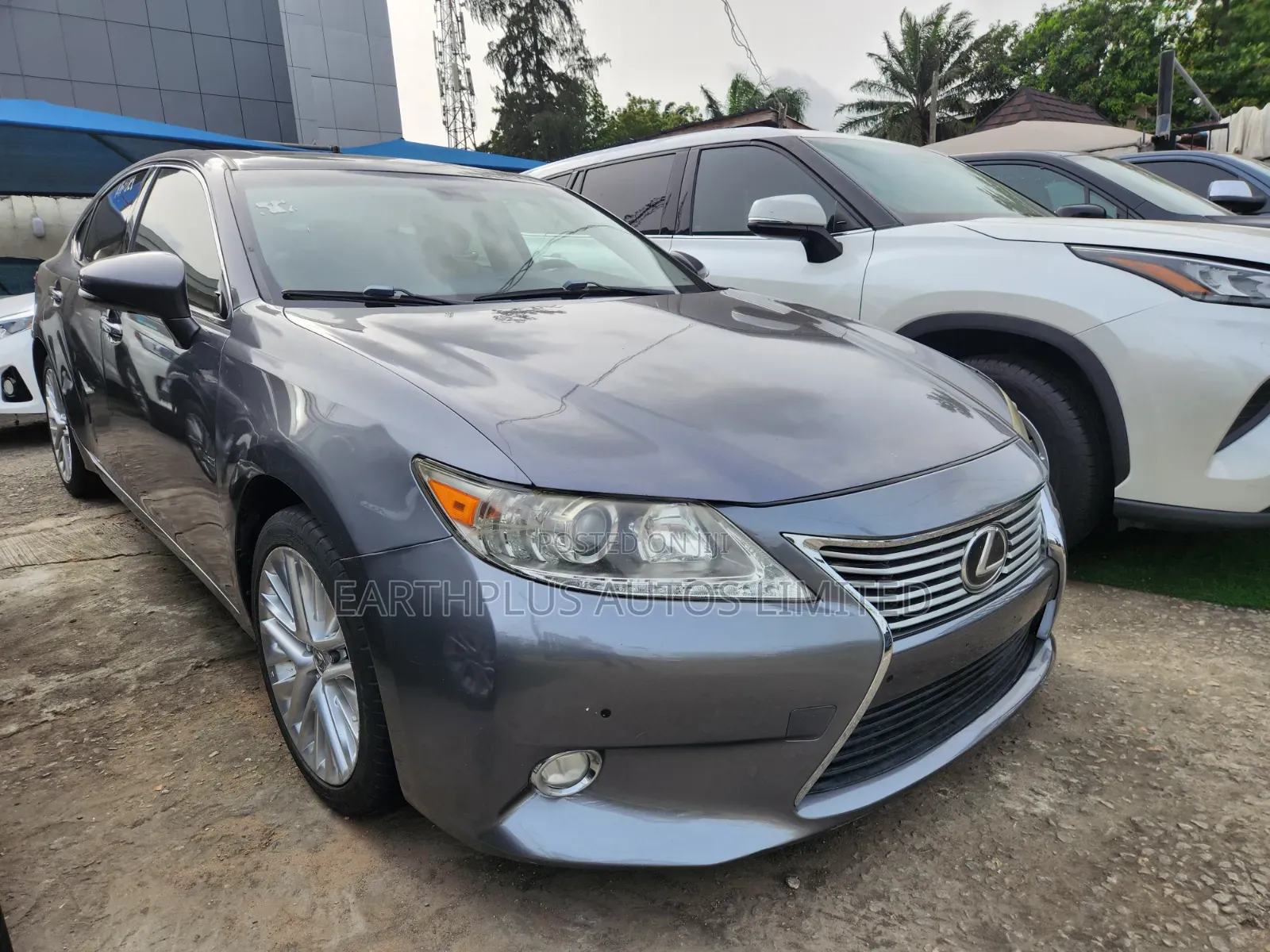 Lexus ES 350 FWD 2014 Gray