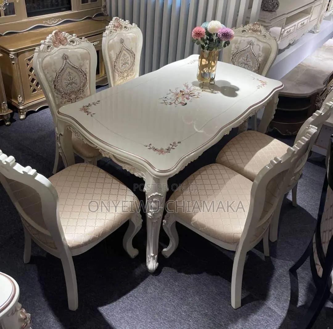 Elegant 4-Seater Classic Dining Table Set