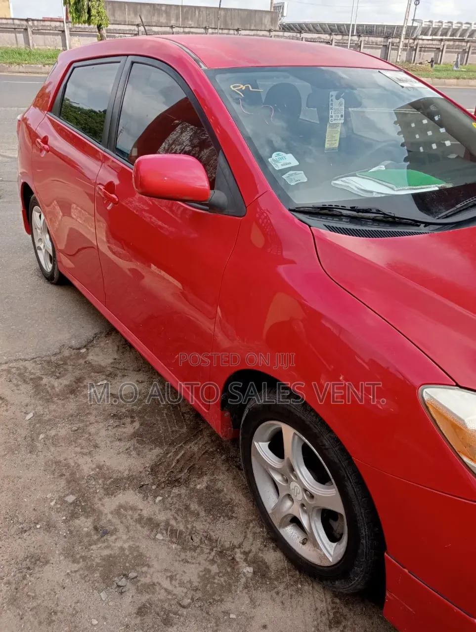 Toyota Matrix Hatchback FWD (1.8L 4cyl 5M) 2008 Red