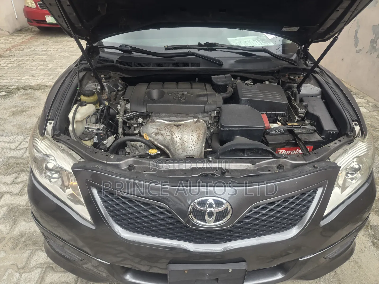 Toyota Camry SE 4dr Sedan (2.5L 4cyl 6AM) 2010 Gray