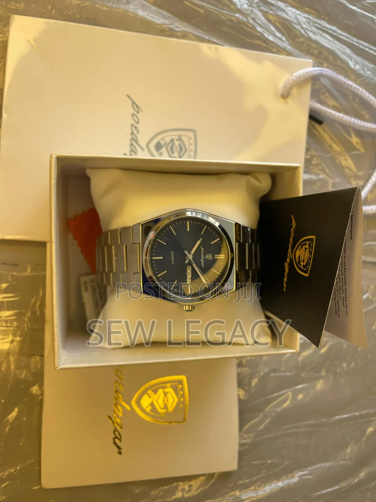 Poedagar Chain Wrist Watch