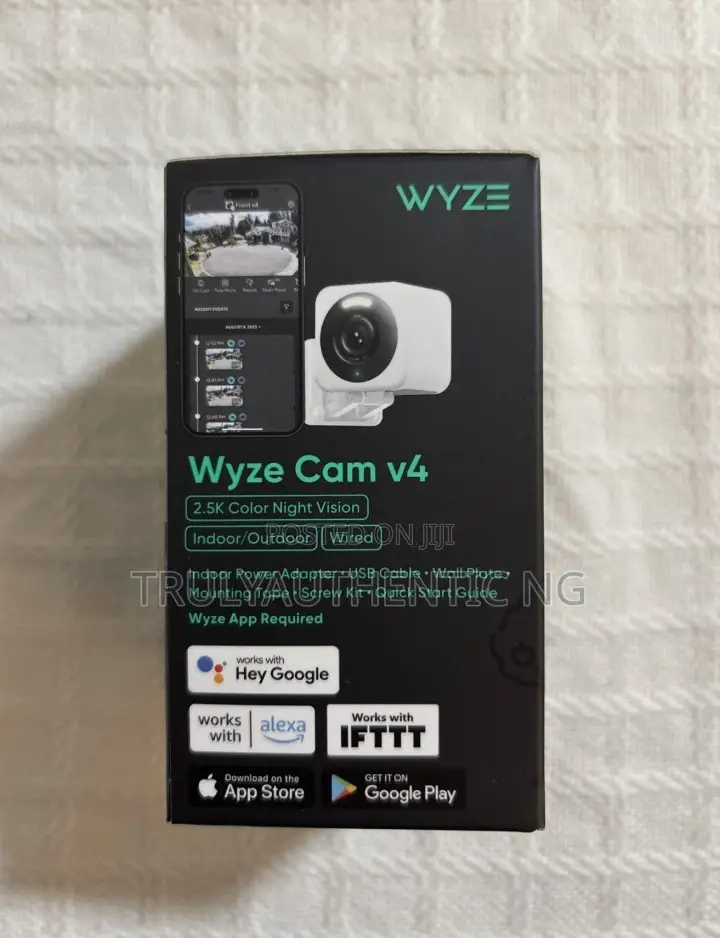 Wyze Cam V4
2. Camera With Night Vision Spotlight