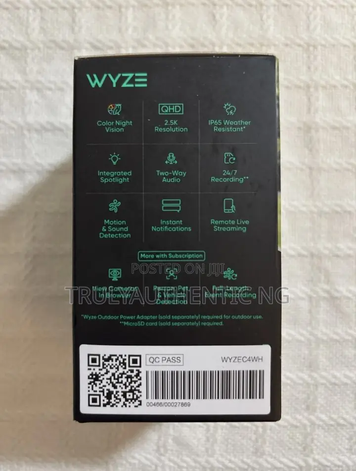 Wyze Cam V4
2. Camera With Night Vision Spotlight