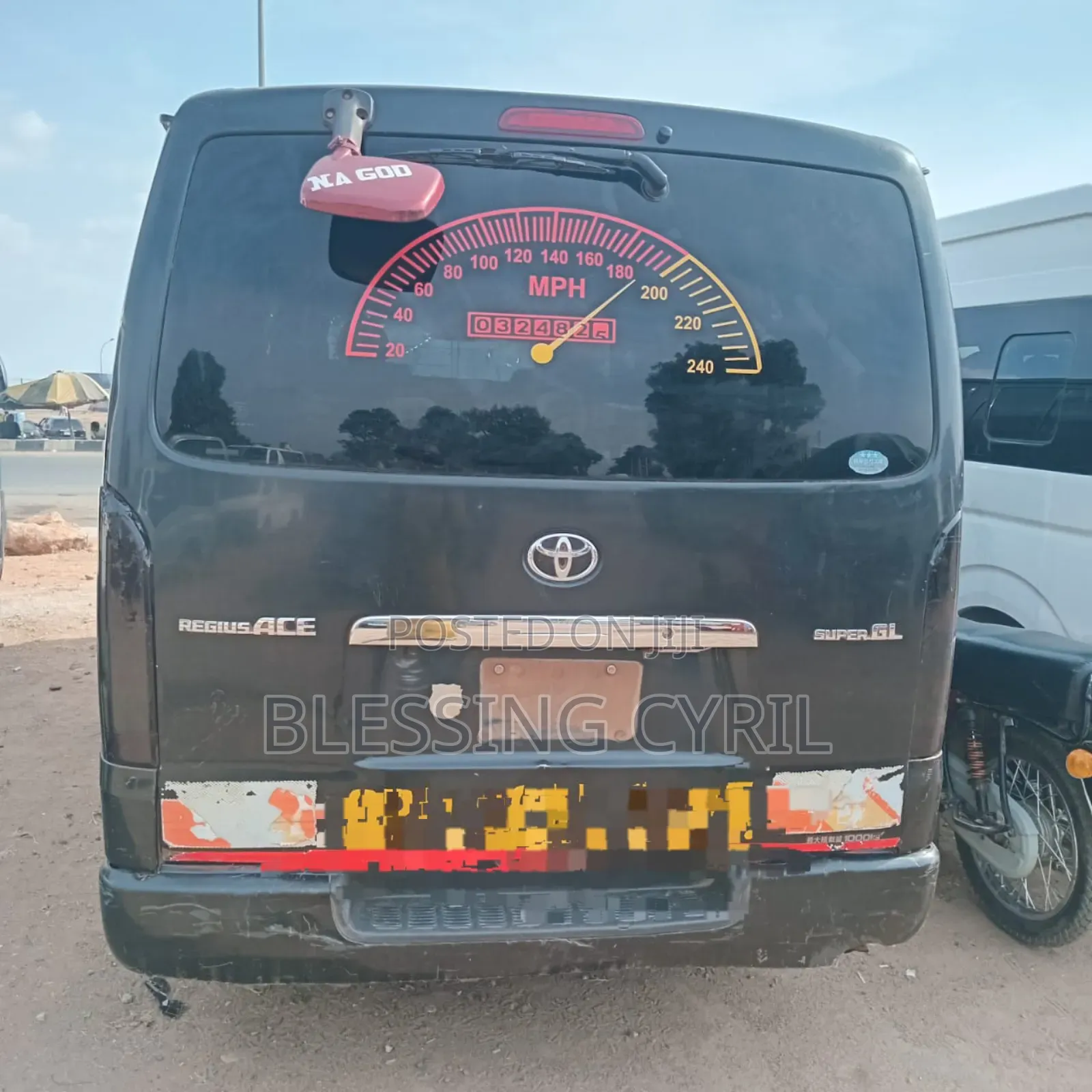 Toyota HiAce 2012 Grey