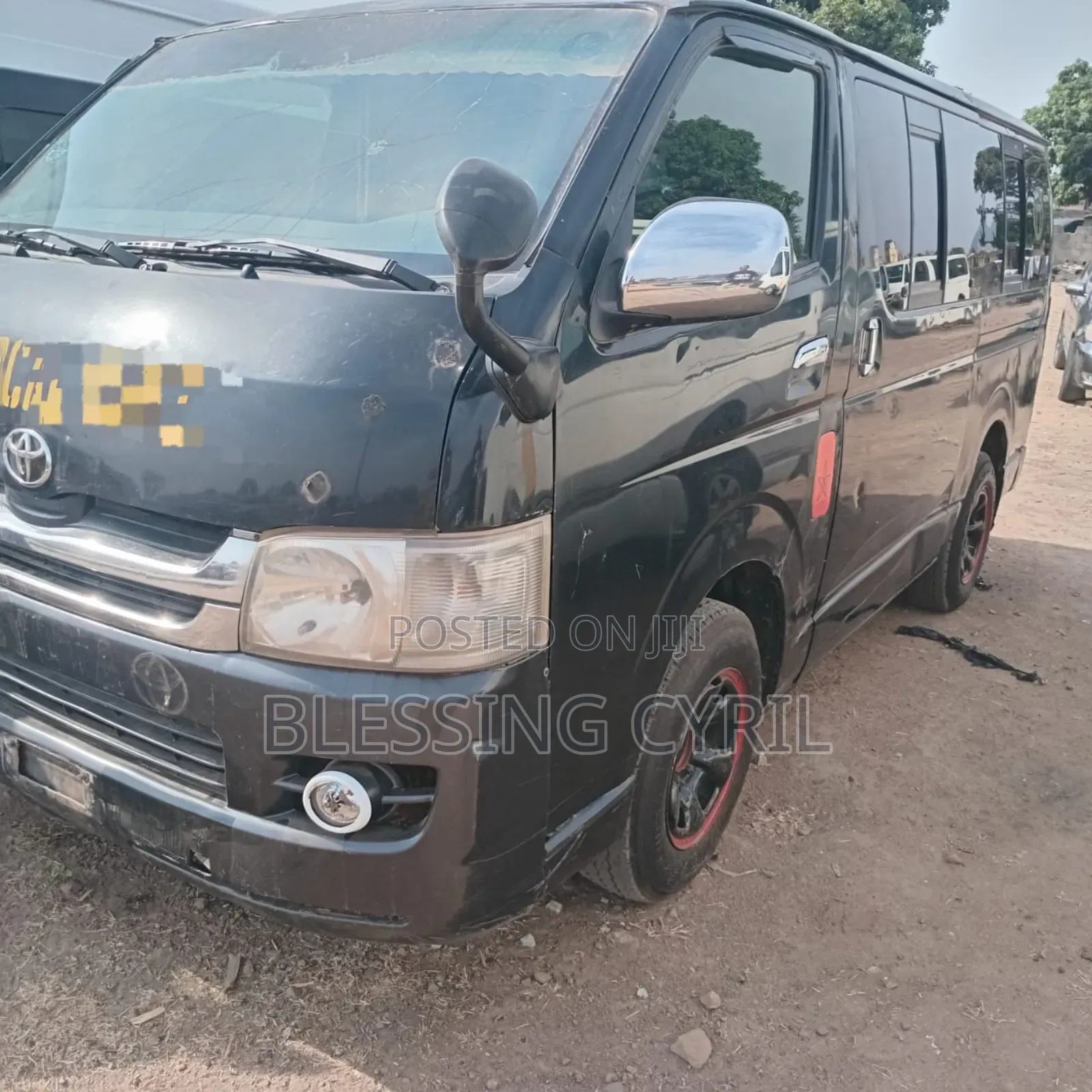 Toyota HiAce 2012 Grey