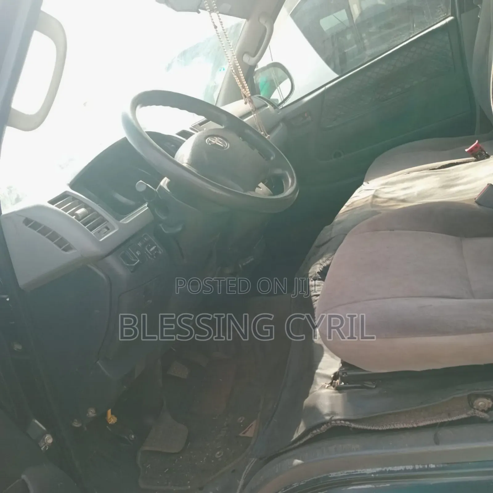 Toyota HiAce 2012 Grey