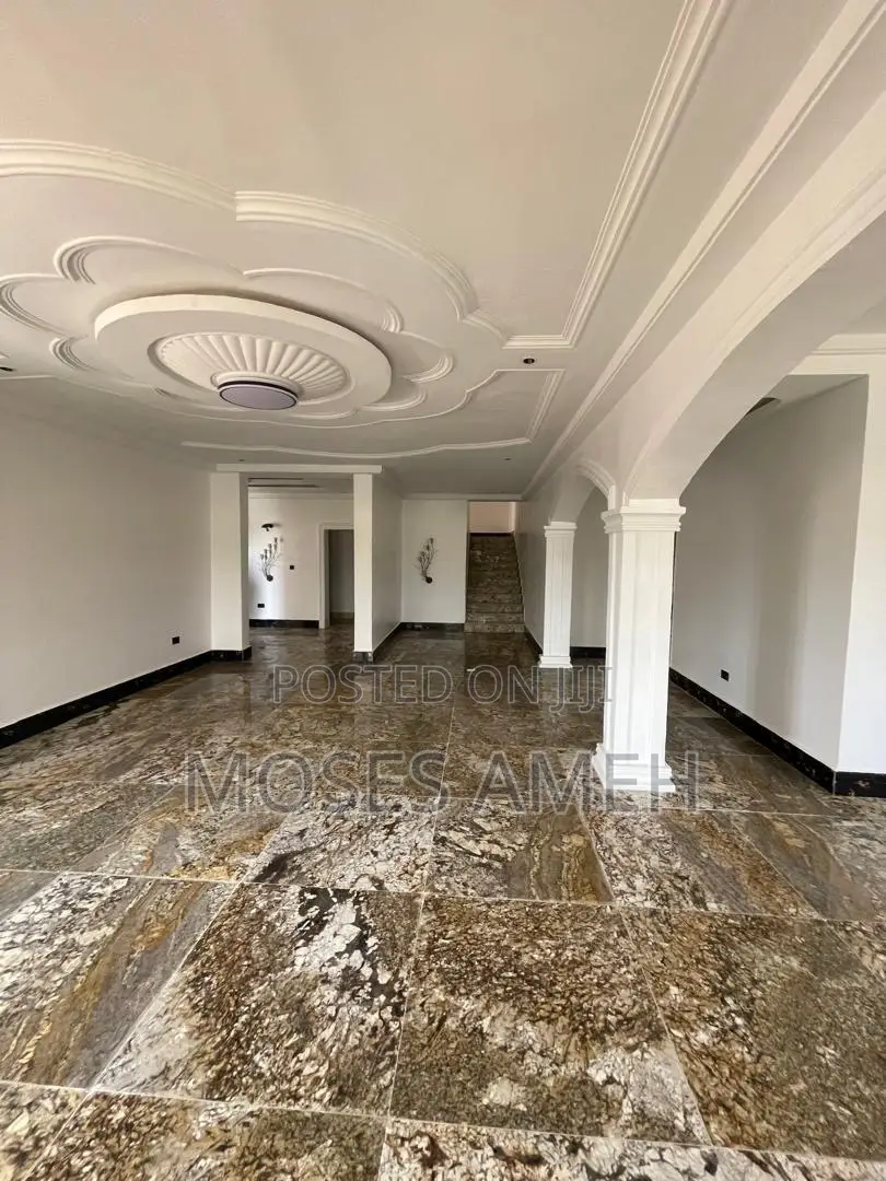 5bdrm Duplex in Wuye for rent