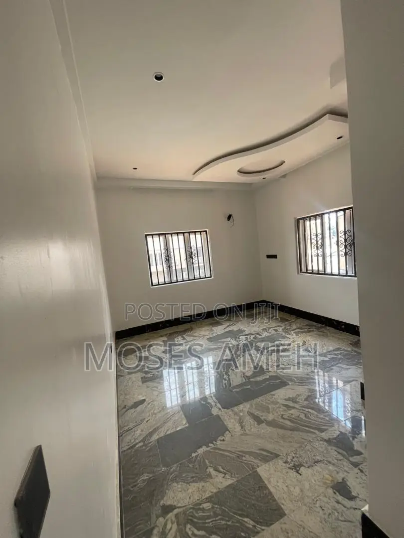 5bdrm Duplex in Wuye for rent