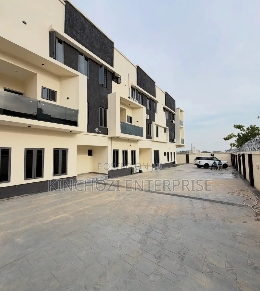 4bdrm Townhouse / Terrace in Katampe Main for rent