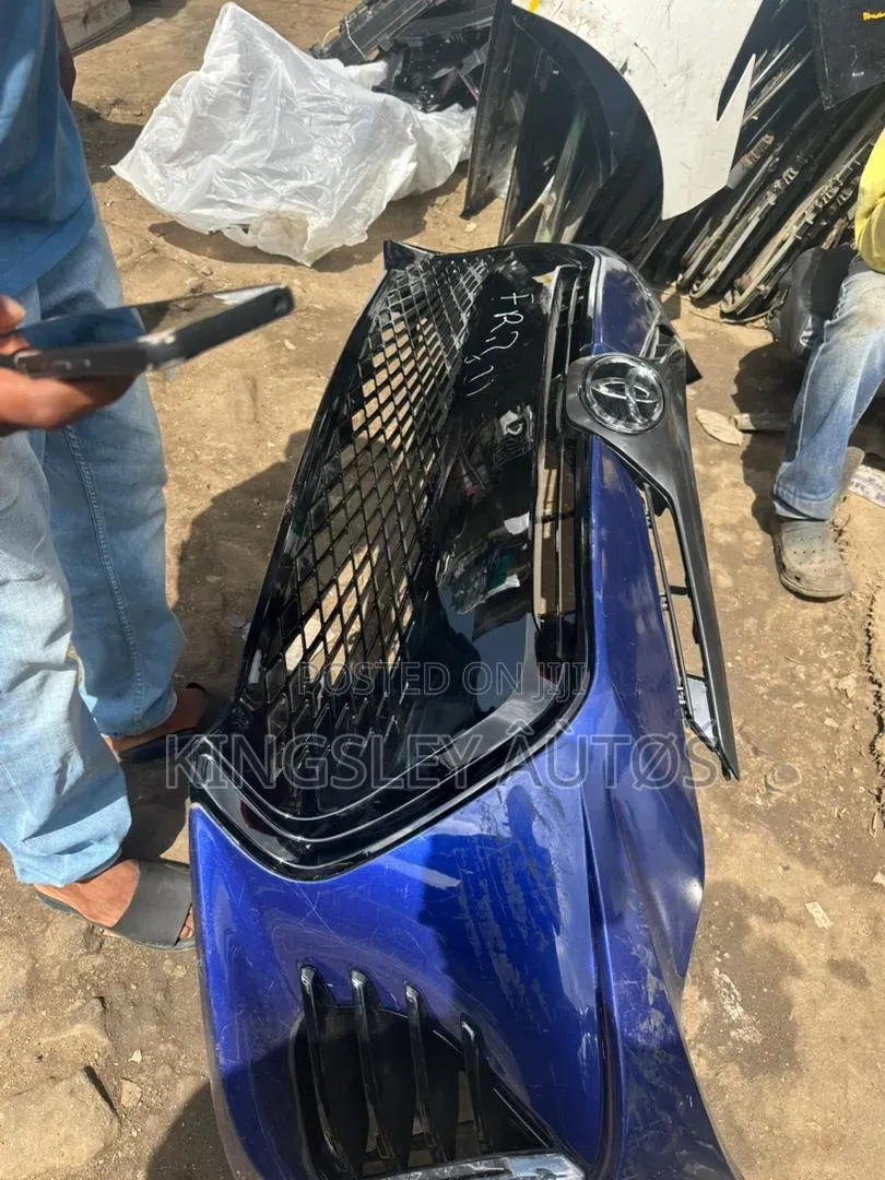 Bumper Corolla 2018