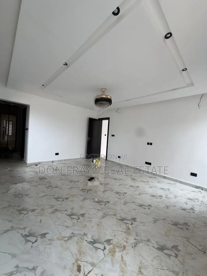 4bdrm Duplex in Main Jericho Gra for sale