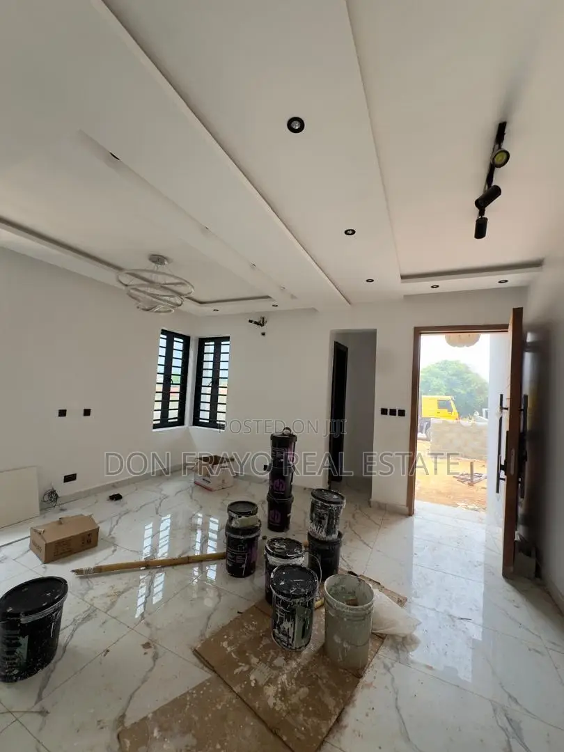 4bdrm Duplex in Main Jericho Gra for sale