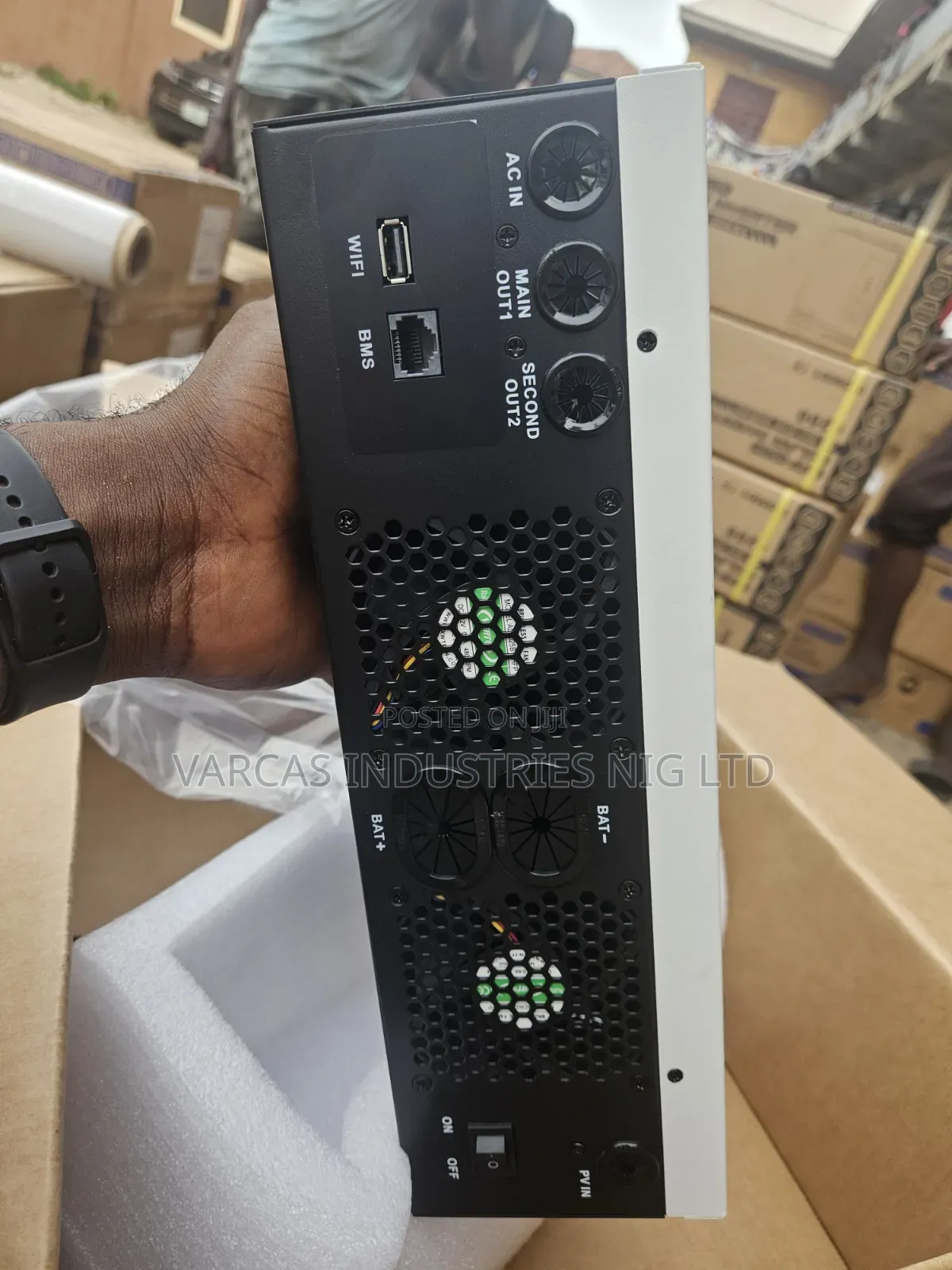 Anern a 6500wtts Hybrid Inverter