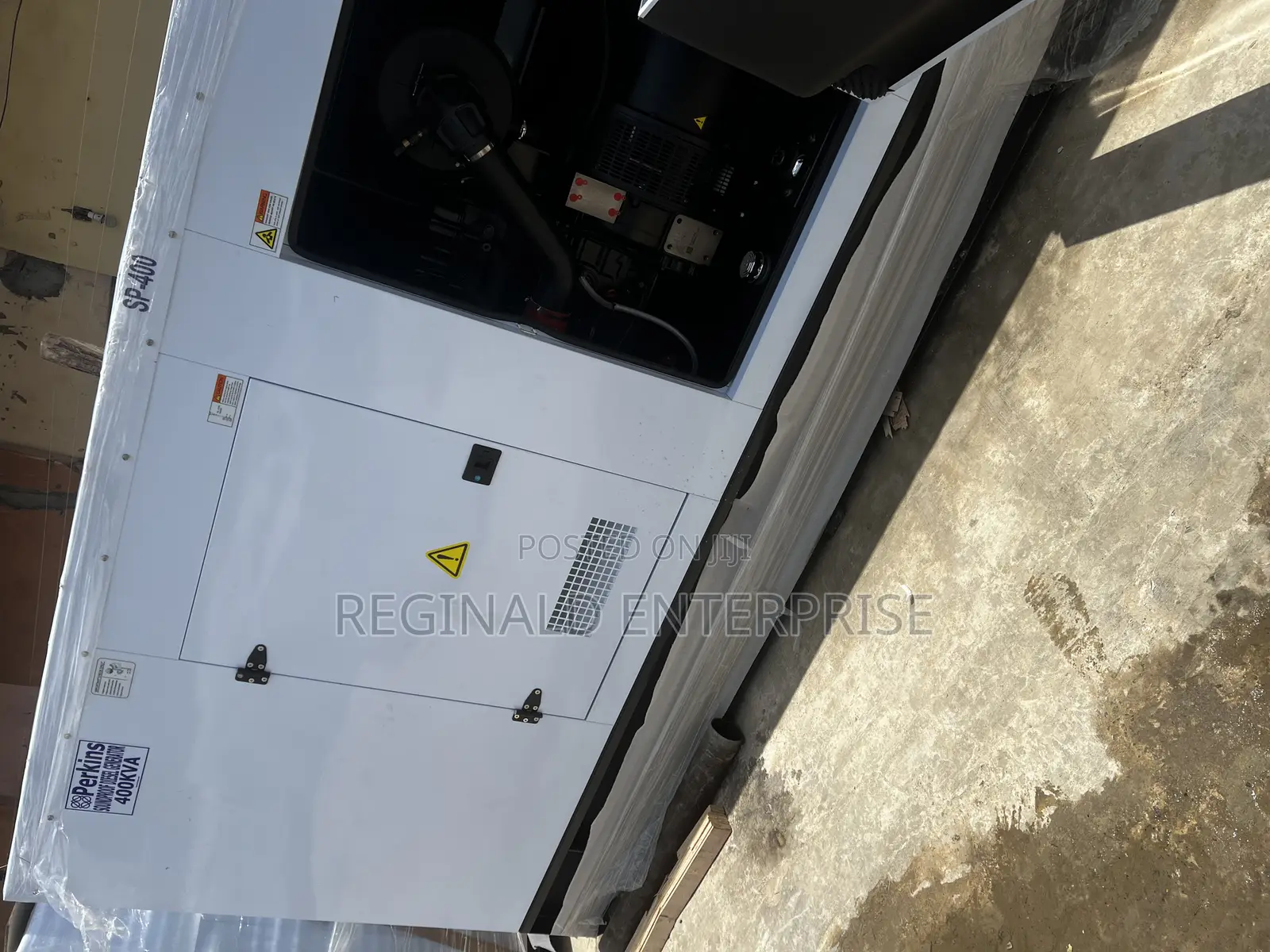 400kva Perkins Soundproof Diesel Generator