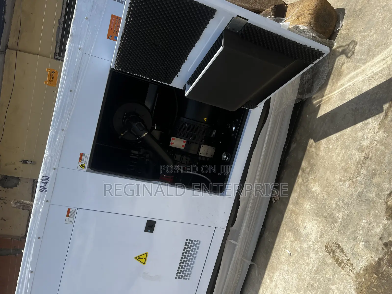 400kva Perkins Soundproof Diesel Generator