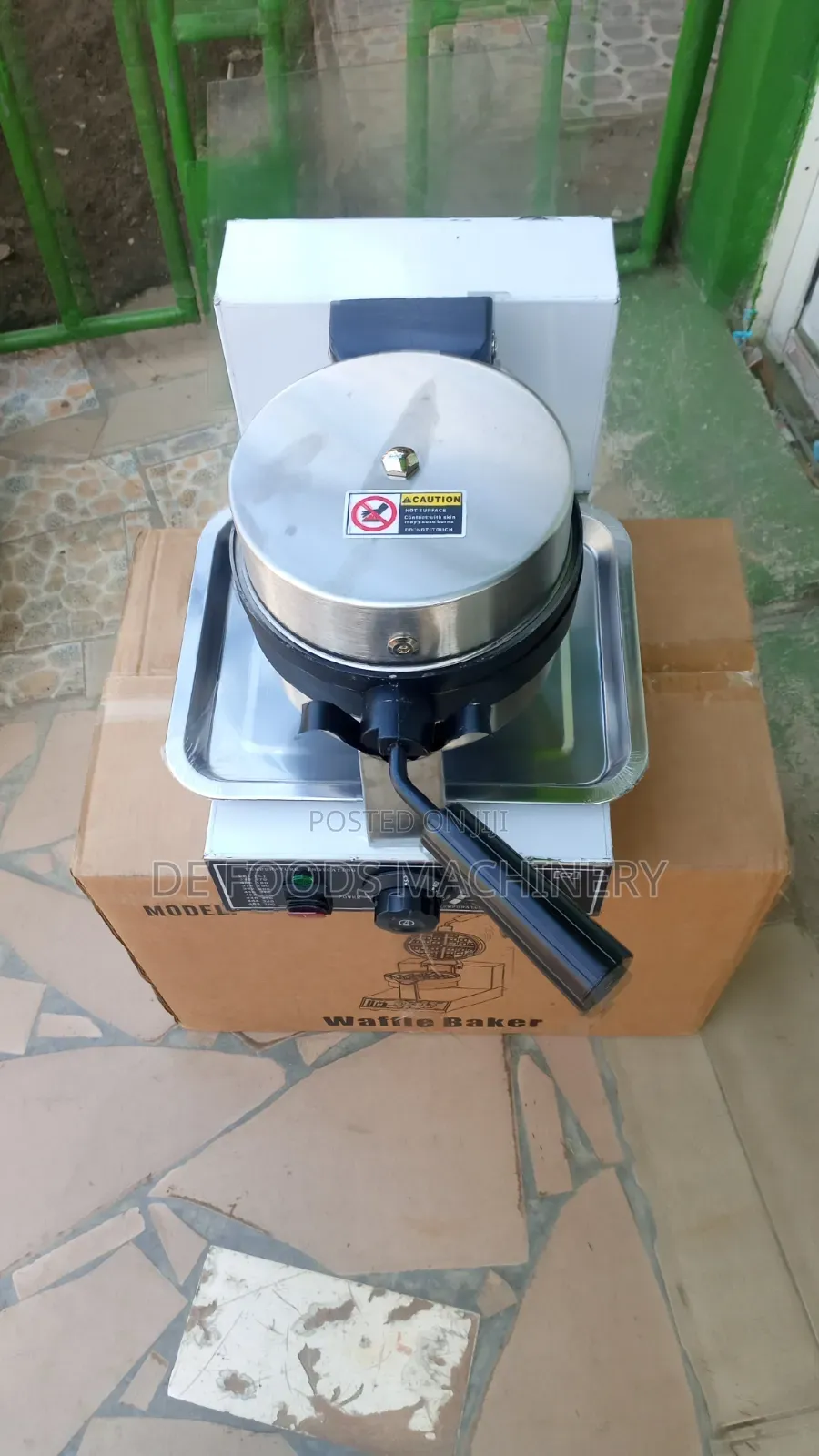 Rotating Waffle Baker