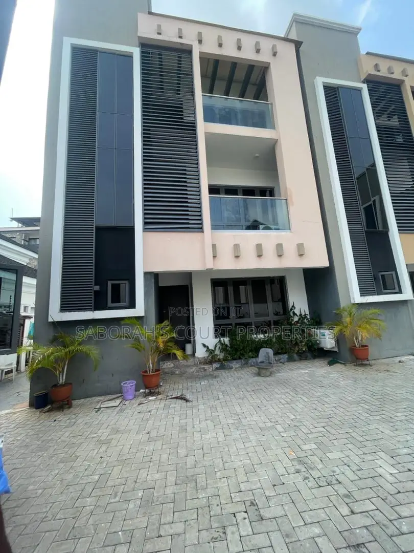 Furnished 4bdrm Duplex in Banana Island for rent