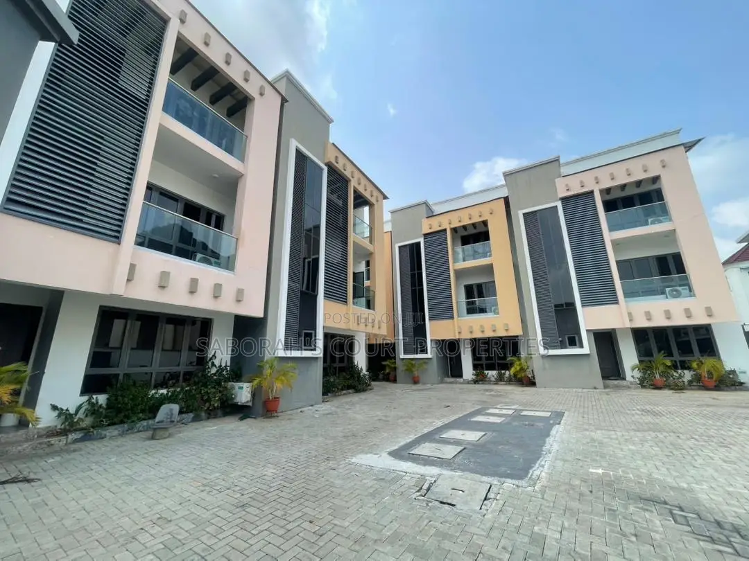 Furnished 4bdrm Duplex in Banana Island for rent